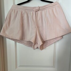 Universal Thread Pink Athletic Shorts Elastic Waist with liner in Large